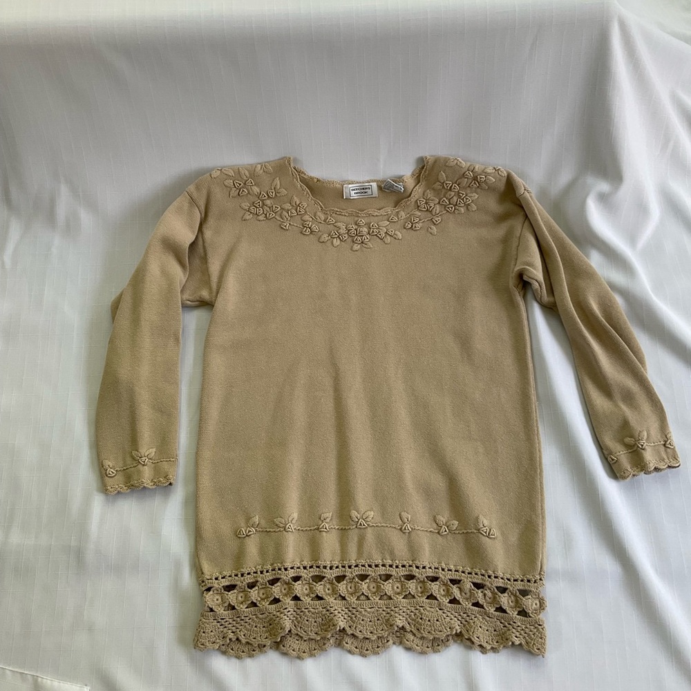 100% Cotton Long sleeves sweater, with handwoven ornaments